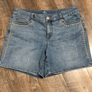 St John’s Bay shorts